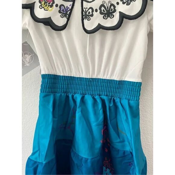 Disneys Mirabel Costume Size 9/10 - Picture 12 of 14